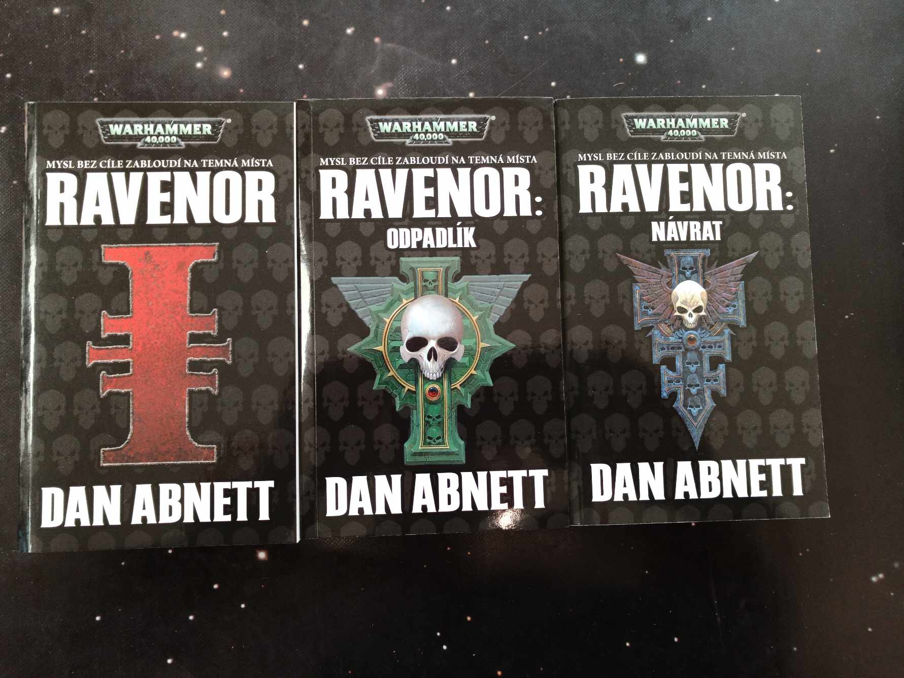 Abnett D.- Ravenor - trilogie -  (Warhammer 40 000)